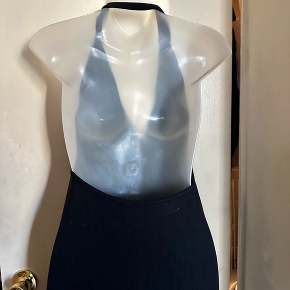 Moda International halter dress - Picture 2 of 4